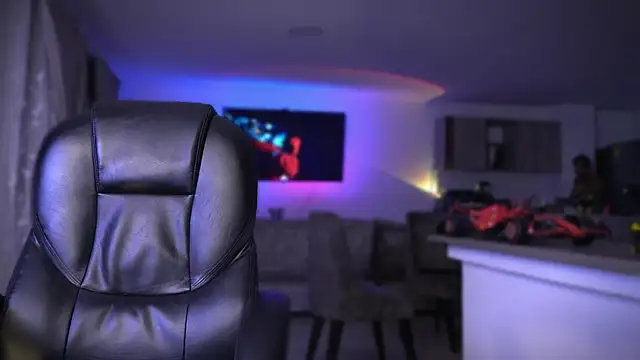 Frank Farrell online show from September 16, 2025, 2:23 am