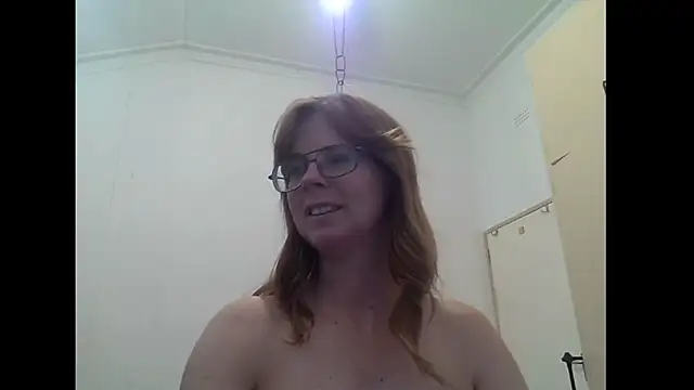SavannaGirly online show from July 20, 2026, 10:39 am