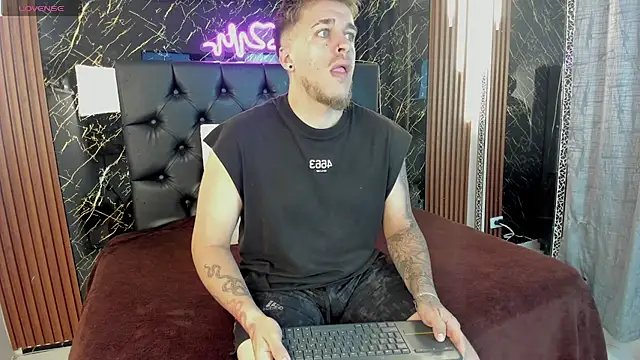 keane lee online show from November 12, 2025, 12:27 pm