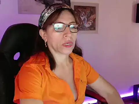 Chayla Ruiz online show from February 11, 2025, 4:46 pm