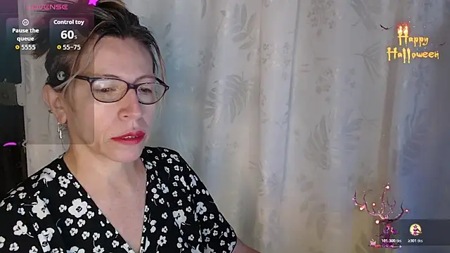 Chayla Ruiz online show from November 20, 2025, 9:53 am