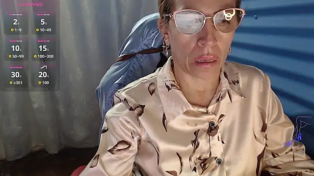 Chayla Ruiz online show from May 18, 2026, 1:28 pm