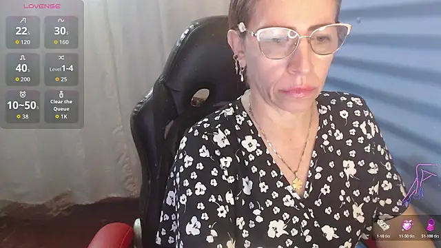Chayla Ruiz online show from May 27, 2026, 2:14 pm