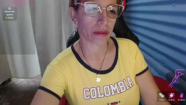 Chayla Ruiz online show from June 17, 2026, 9:27 pm