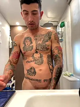 Snapshot of wethkisses chatting on October 9, 2025, 2:37 pm wethkisses online show from October 9, 2025, 2:37 pm