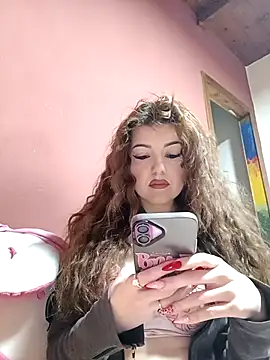 Snapshot of CurlyElisa chatting on February 17, 2026, 8:26 pm CurlyElisa online show from February 17, 2026, 8:26 pm