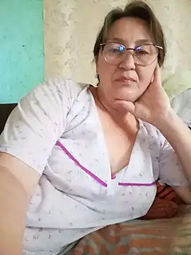Wendy Kristi online show from May 23, 2026, 4:39 am