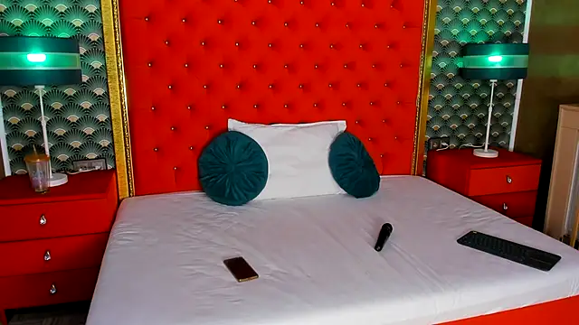 VallerieJones online show from October 9, 2025, 2:42 am