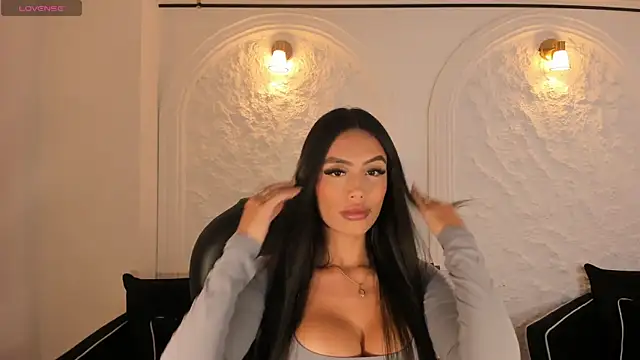 JadeEvansX online show from January 13, 2026, 1:49 pm