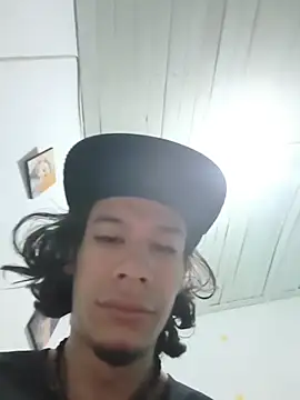 swagbabysk8 online show from April 3, 2026, 1:53 pm