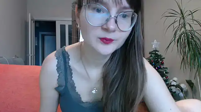 Snapshot of KiraGoldens chatting on January 31, 2025, 7:39 am KiraGoldens online show from January 31, 2025, 7:39 am