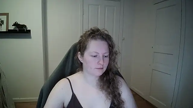 Girlnina-1995 online show from January 8, 2025, 9:32 am