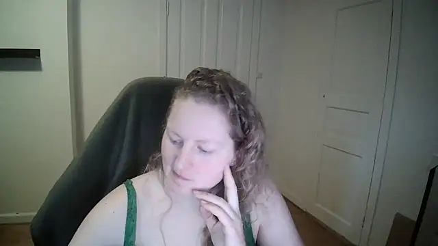 Girlnina-1995 online show from February 10, 2025, 12:29 pm