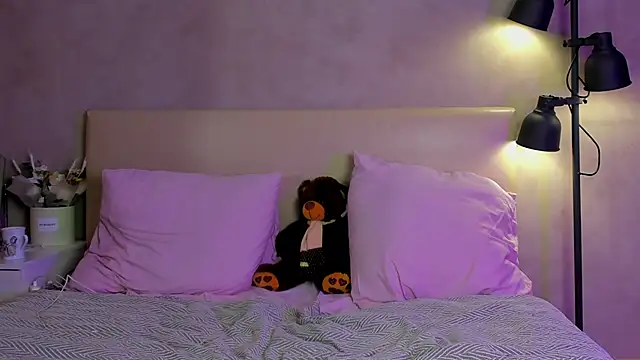  ice ba by online show from October 25, 2025, 7:30 pm