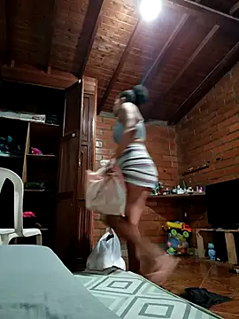 Bigassmommy x online show from October 29, 2025, 3:36 pm