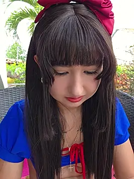 Pinkie Princes online show from July 18, 2026, 10:02 pm