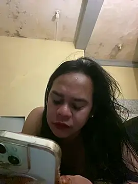 sweetyula online show from June 24, 2026, 10:42 pm