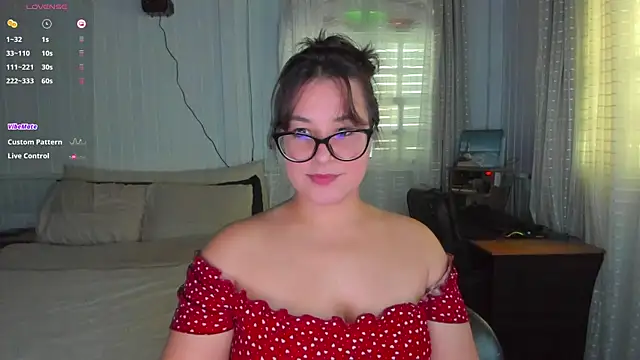 anna love hot online show from May 11, 2026, 7:00 pm