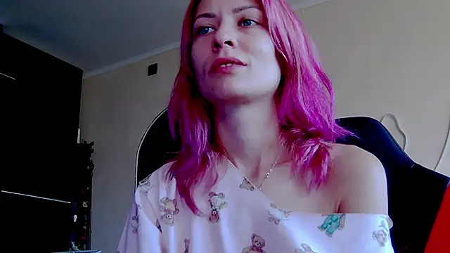 karo123421 online show from October 20, 2025, 5:52 am