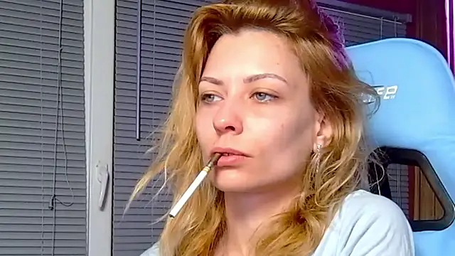 karo123421 online show from March 9, 2026, 9:08 pm