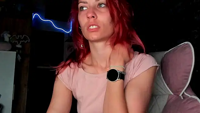 karo123421 online show from May 19, 2026, 2:29 am