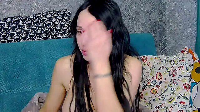 Brilliant Doll online show from December 2, 2025, 3:34 am