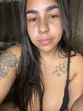 Snapshot of iarinhalatina chatting on October 8, 2025, 11:24 pm iarinhalatina online show from October 8, 2025, 11:24 pm