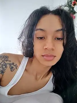 Leaberry online show from January 5, 2026, 7:28 pm