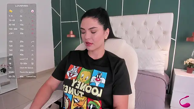 Veronicalanx1 online show from October 31, 2025, 12:17 pm