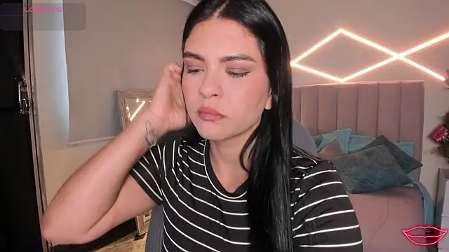 Veronicalanx1 online show from March 2, 2026, 11:50 am