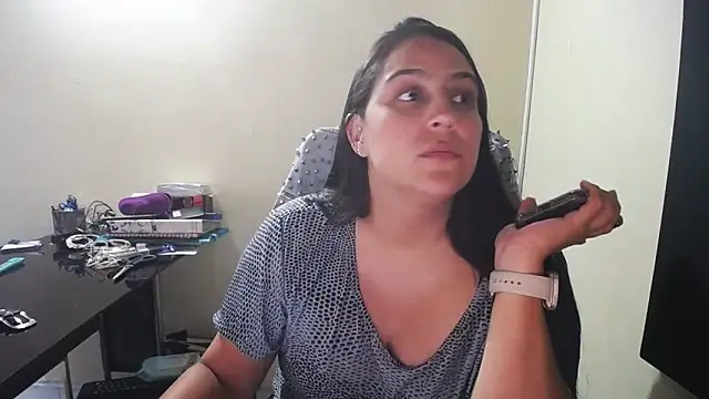 kendall 52 online show from November 29, 2025, 8:12 pm