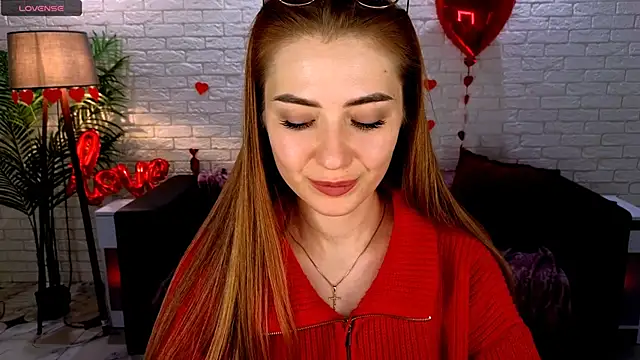 Snapshot of Adelyna_Bird chatting on February 14, 2025, 11:42 am Adelyna Bird online show from February 14, 2025, 11:42 am