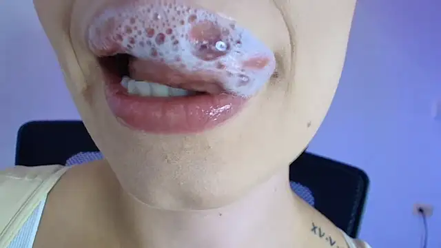 lisbet21x online show from February 28, 2026, 1:56 pm