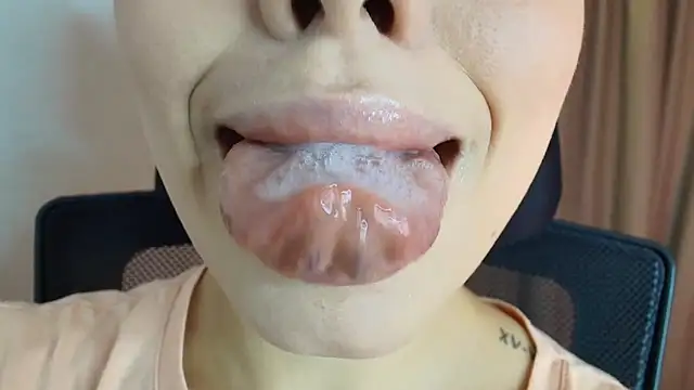 lisbet21x online show from March 10, 2026, 10:37 pm