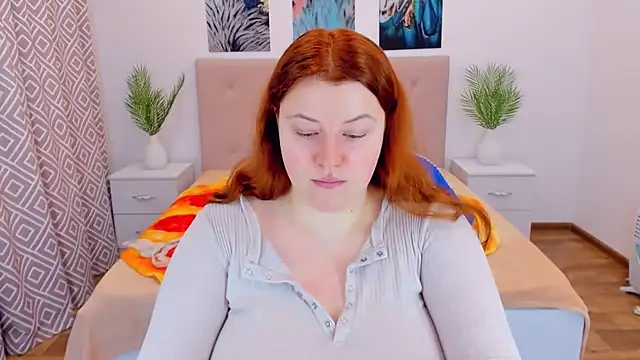 PolinaSalvatore online show from December 18, 2024, 7:58 am