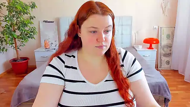 PolinaSalvatore online show from February 23, 2026, 11:18 am