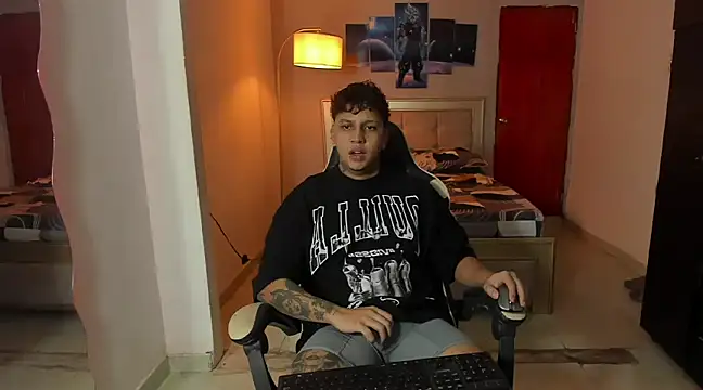 Snapshot of Jake_simons chatting on February 9, 2025, 6:58 pm Jake simons online show from February 9, 2025, 6:58 pm