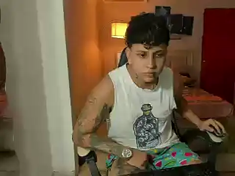 Snapshot of Jake_simons chatting on March 17, 2025, 12:52 am Jake simons online show from March 17, 2025, 12:52 am