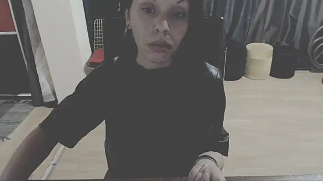 GoldenSasha online show from October 6, 2025, 6:38 pm