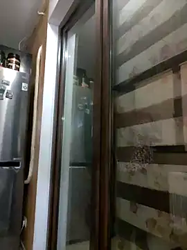 Snapshot of Ella_sweety chatting on December 19, 2024, 8:55 pm Ella sweety online show from December 19, 2024, 8:55 pm