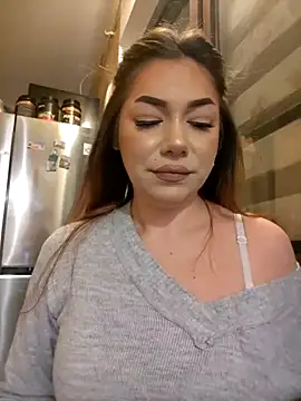 Snapshot of Ella_sweety chatting on January 4, 2025, 9:09 pm Ella sweety online show from January 4, 2025, 9:09 pm