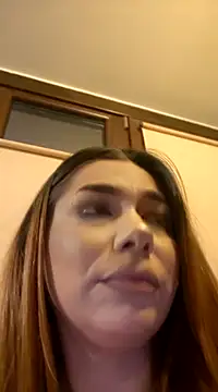 Snapshot of Ella_sweety chatting on February 16, 2025, 12:41 am Ella sweety online show from February 16, 2025, 12:41 am