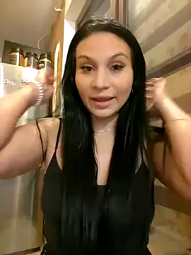 Snapshot of Ella_sweety chatting on March 8, 2025, 2:45 am Ella sweety online show from March 8, 2025, 2:45 am