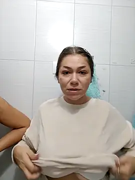 Snapshot of Ella_sweety chatting on October 1, 2025, 5:57 am Ella sweety online show from October 1, 2025, 5:57 am