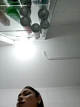 Snapshot of Ella_sweety chatting on October 30, 2025, 8:42 pm Ella sweety online show from October 30, 2025, 8:42 pm