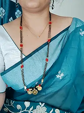 Snapshot of Indian_desi_wife chatting on March 11, 2026, 1:00 am Indian desi wife online show from March 11, 2026, 1:00 am