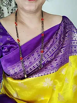 Snapshot of Indian_desi_wife chatting on April 14, 2026, 1:33 am Indian desi wife online show from April 14, 2026, 1:33 am