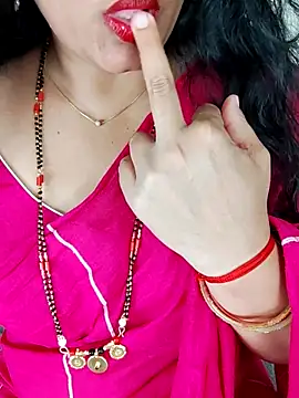 Snapshot of Indian_desi_wife chatting on May 31, 2026, 2:20 am Indian desi wife online show from May 31, 2026, 2:20 am