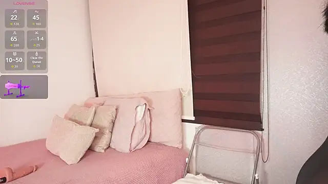 Alexxandra 12 online show from February 14, 2026, 9:39 am