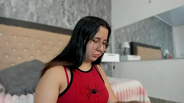 Lia sarahi online show from October 4, 2025, 11:30 am